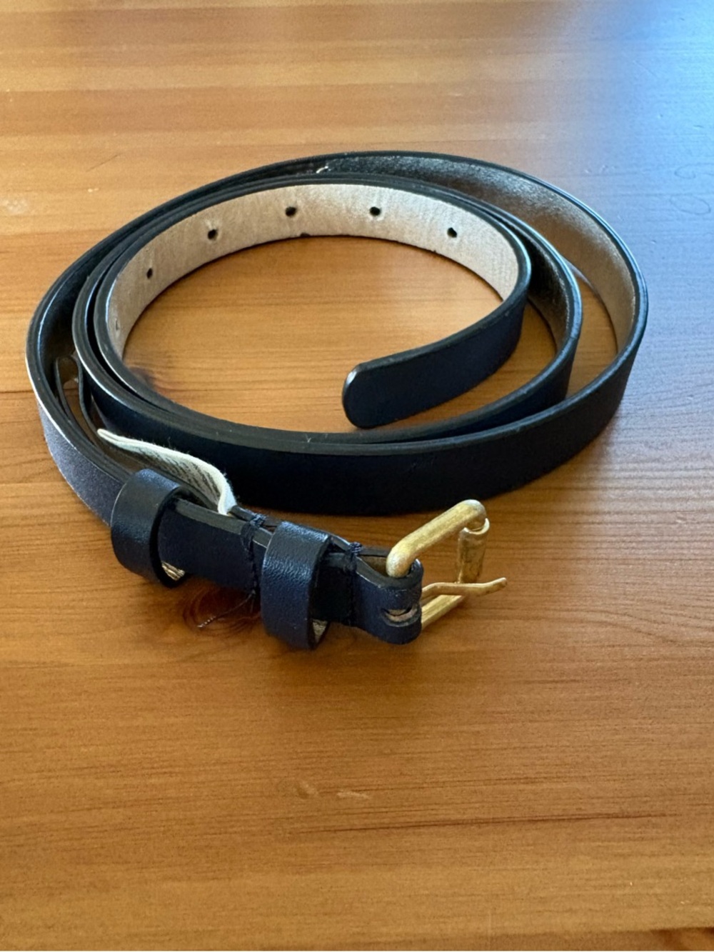 Boden Classic Leather Navy Skinny  Belt Size Large Gold Square Buckle